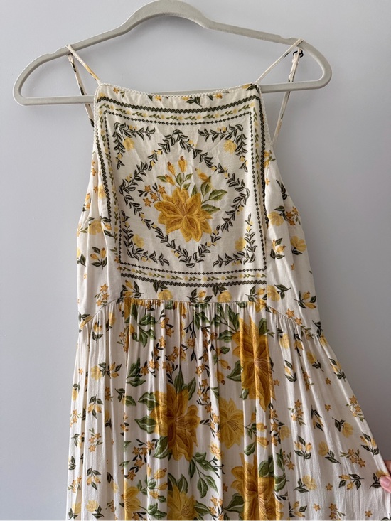 FARM Rio Dresses & Skirts - FARM Rio Yellow Floral Maxi Dress